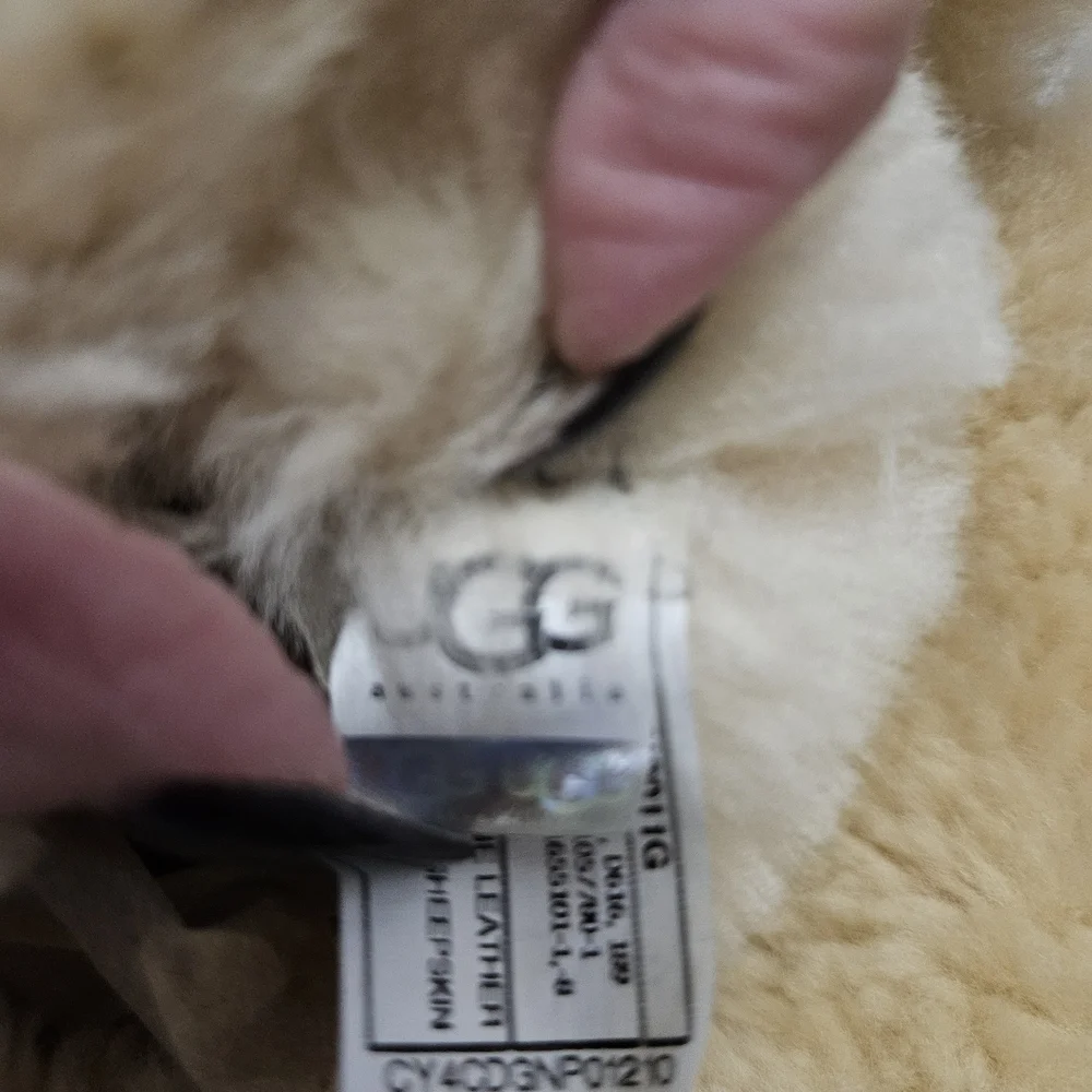 UGG Women's Buttoned Shearling Boots - Brown and Cream